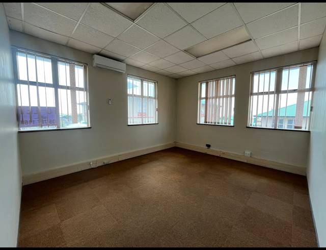 84M² OFFICE TO LET IN EMPANGENI CENTRAL